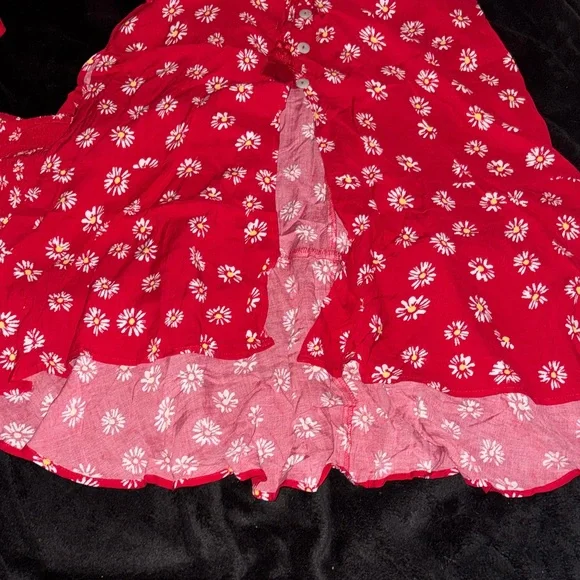 No Boundaries Red Daisy Print Two-Piece Set - Picture 5 of 12